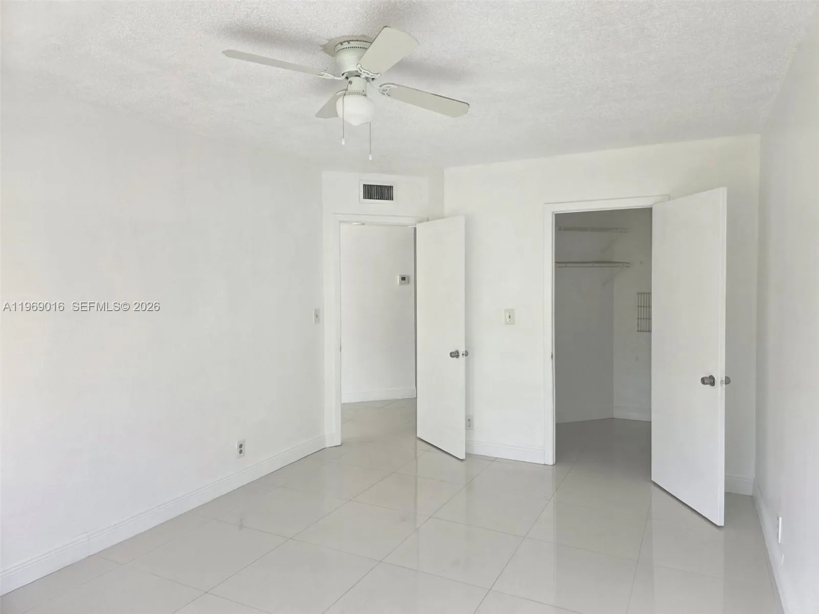 8290 Lake Dr 448, Doral, Florida 33166, Doral, Florida 33166, 2 Bedrooms Bedrooms, ,2 BathroomsBathrooms,Residential Lease,For Rent,8290 Lake Dr 448, Doral, Florida 33166,A11969016