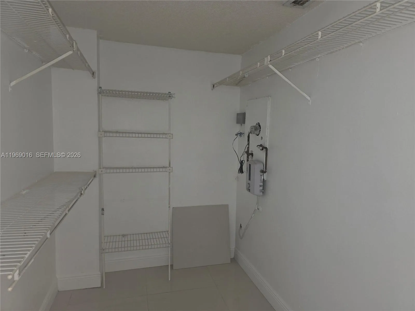 8290 Lake Dr 448, Doral, Florida 33166, Doral, Florida 33166, 2 Bedrooms Bedrooms, ,2 BathroomsBathrooms,Residential Lease,For Rent,8290 Lake Dr 448, Doral, Florida 33166,A11969016