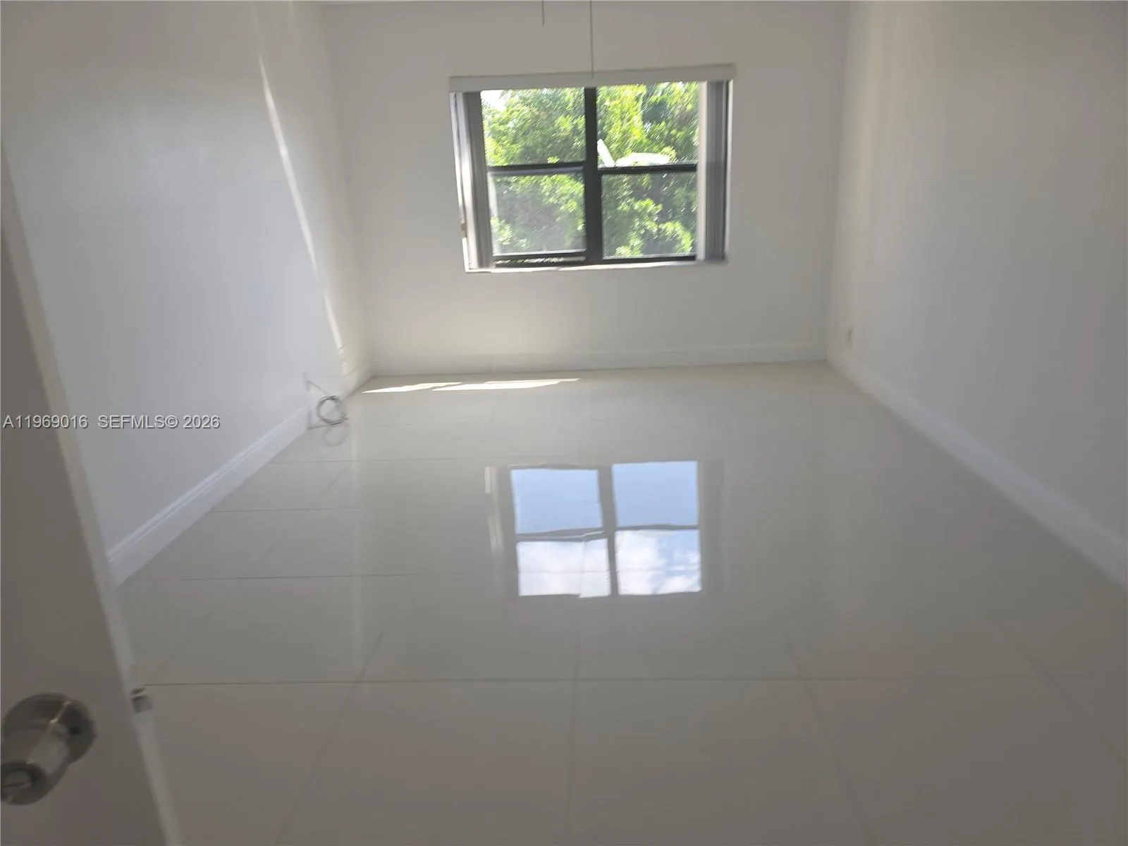 8290 Lake Dr 448, Doral, Florida 33166, Doral, Florida 33166, 2 Bedrooms Bedrooms, ,2 BathroomsBathrooms,Residential Lease,For Rent,8290 Lake Dr 448, Doral, Florida 33166,A11969016