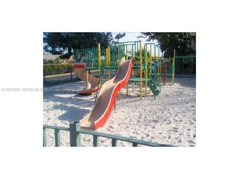 9001 Wiles Rd 204, Coral Springs, Florida 33067, Coral Springs, Florida 33067, 2 Bedrooms Bedrooms, ,2 BathroomsBathrooms,Residential Lease,For Rent,9001 Wiles Rd 204, Coral Springs, Florida 33067,A11970059