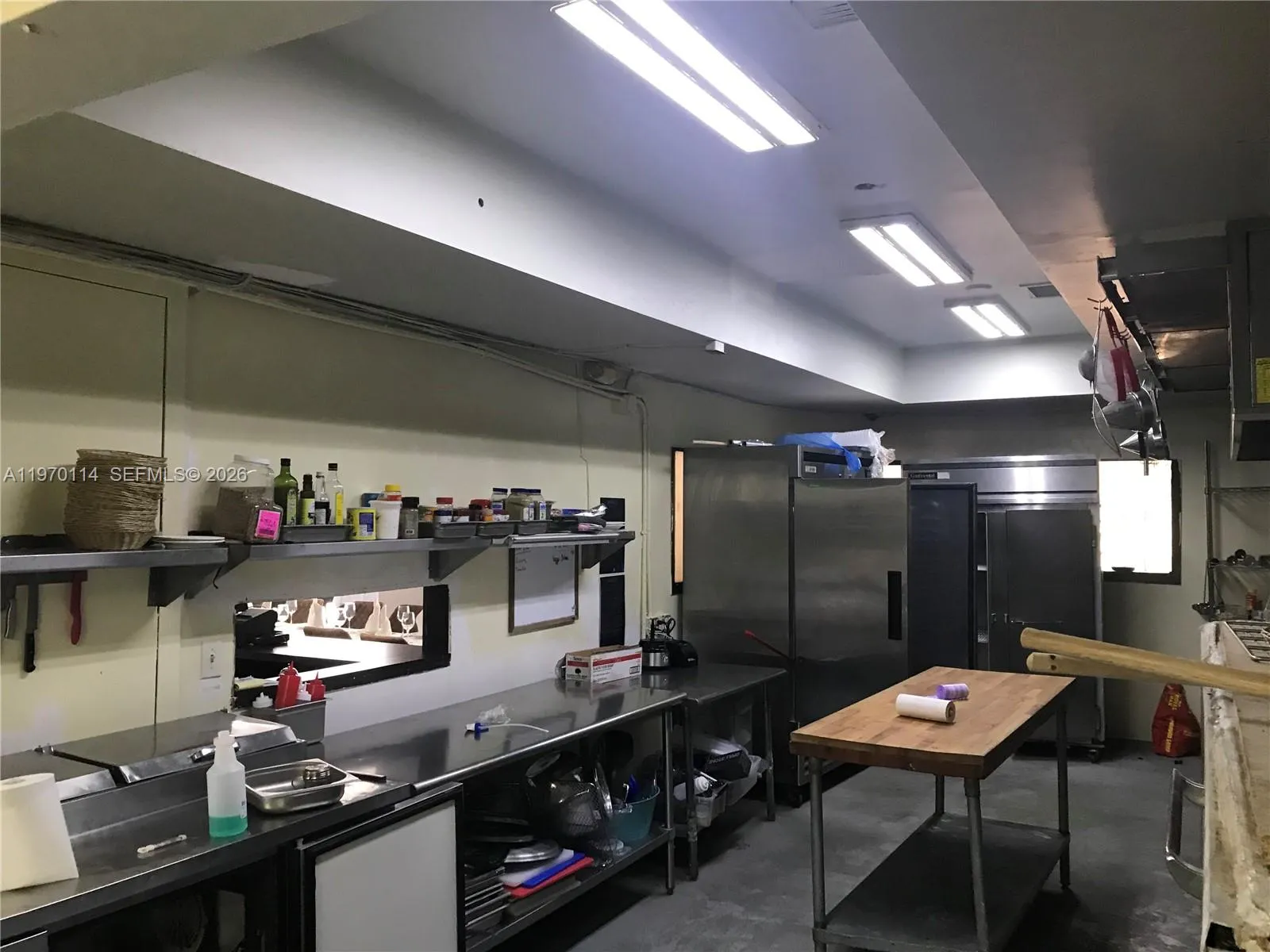 2050 Hollywood Blvd R, Hollywood, Florida 33020, Hollywood, Florida 33020, ,Commercial Lease,For Rent,2050 Hollywood Blvd R, Hollywood, Florida 33020,A11970114