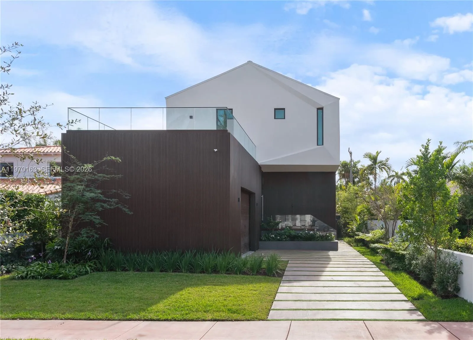 536 W 51st St, Miami Beach, Florida 33140, Miami Beach, Florida 33140, 4 Bedrooms Bedrooms, ,4 BathroomsBathrooms,Residential Lease,For Rent,536 W 51st St, Miami Beach, Florida 33140,A11970163