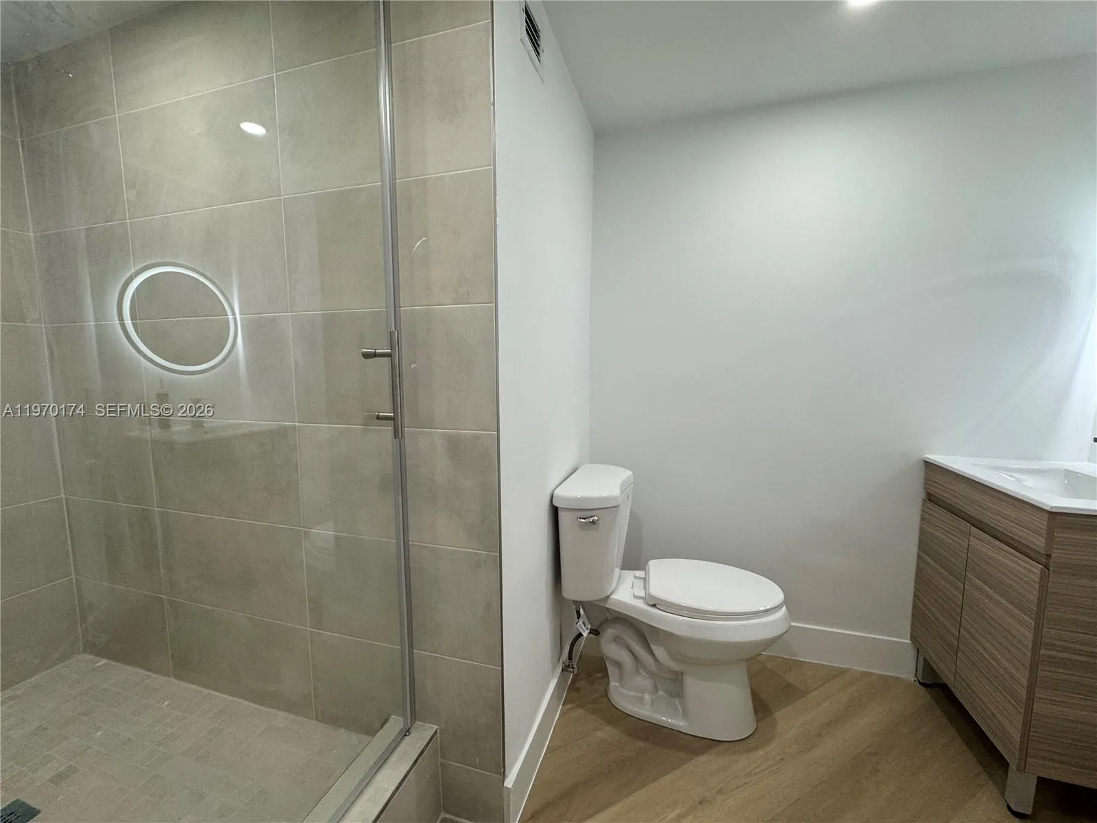 999 Brickell Bay Dr 2008, Miami, Florida 33131, Miami, Florida 33131, 2 Bedrooms Bedrooms, ,2 BathroomsBathrooms,Residential Lease,For Rent,999 Brickell Bay Dr 2008, Miami, Florida 33131,A11970174