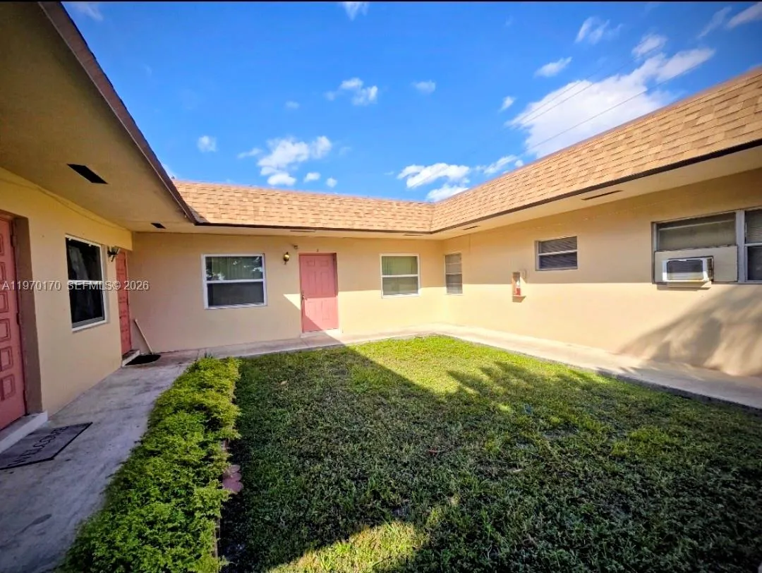 4001 Nw 31st Ave, Lauderdale Lakes, Florida 33309, Lauderdale Lakes, Florida 33309, ,Residential Income,For Sale,4001 Nw 31st Ave, Lauderdale Lakes, Florida 33309,A11970170