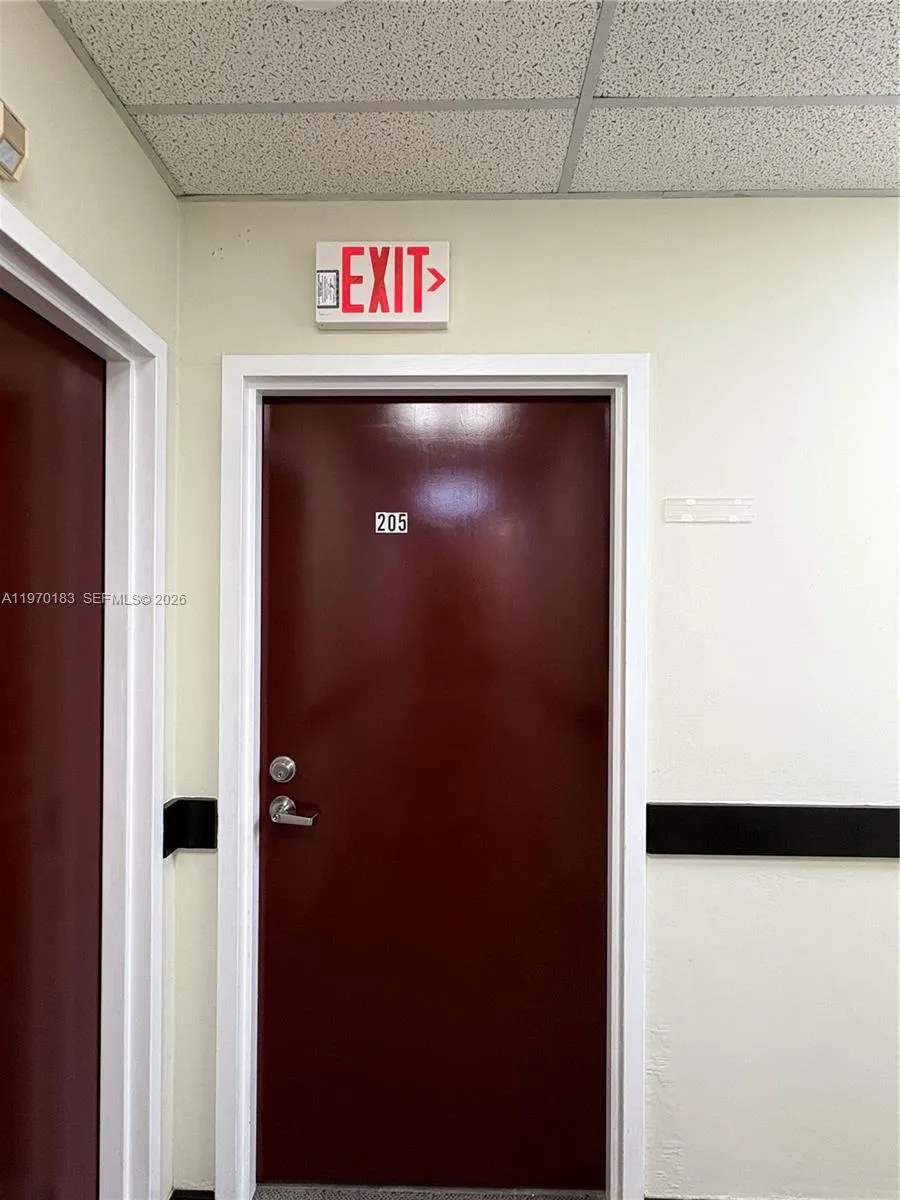 2100 W 76th St 205, Hialeah, Florida 33016, Hialeah, Florida 33016, ,Commercial Sale,For Sale,2100 W 76th St 205, Hialeah, Florida 33016,A11970183