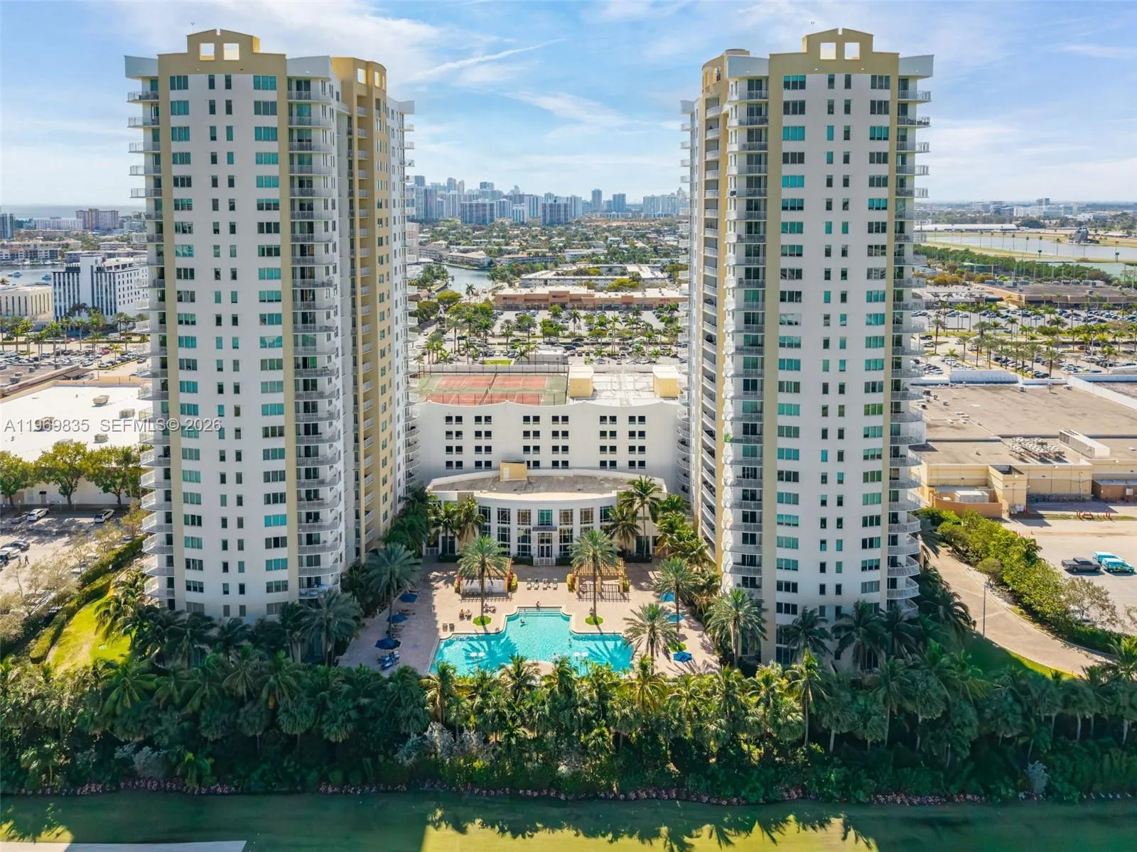 1745 E Hallandale Beach Blvd 303w, Hallandale Beac, Hallandale Beach, Florida 33009, 3 Bedrooms Bedrooms, ,2 BathroomsBathrooms,Residential,For Sale,1745 E Hallandale Beach Blvd 303w, Hallandale Beac,A11969835