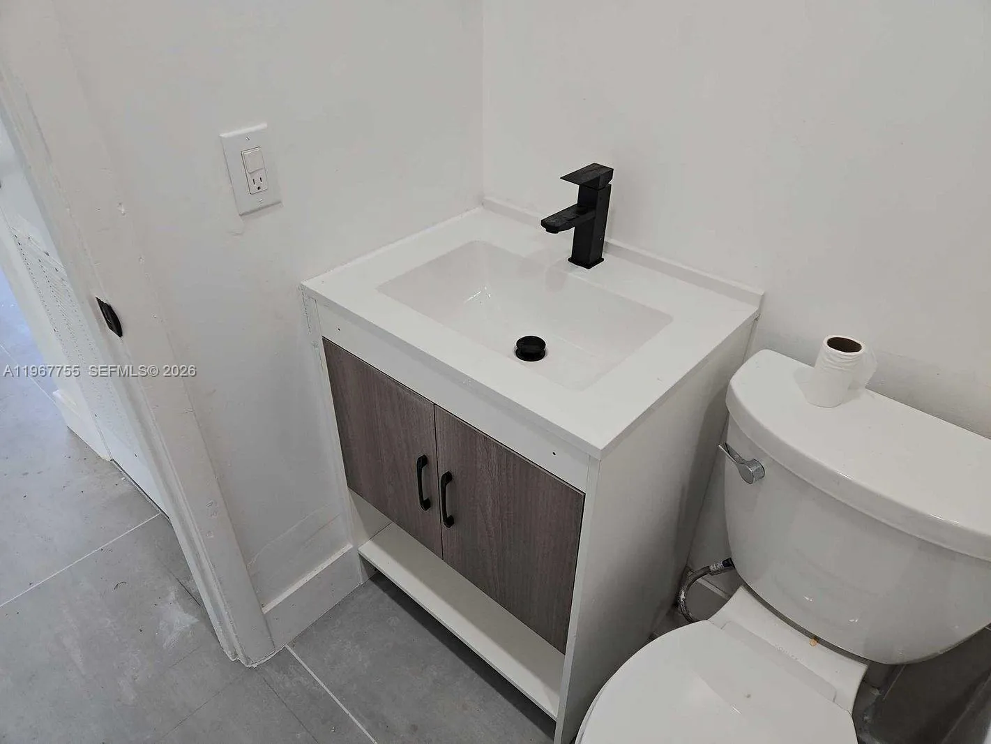 3001 Sw 23rd Ter A, Miami, Florida 33145, Miami, Florida 33145, 2 Bedrooms Bedrooms, ,1 BathroomBathrooms,Residential Lease,For Rent,3001 Sw 23rd Ter A, Miami, Florida 33145,A11967755
