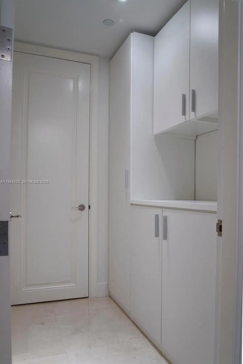 1425 Brickell Ave 58a, Miami, Florida 33131, Miami, Florida 33131, 2 Bedrooms Bedrooms, ,2 BathroomsBathrooms,Residential Lease,For Rent,1425 Brickell Ave 58a, Miami, Florida 33131,A11964222