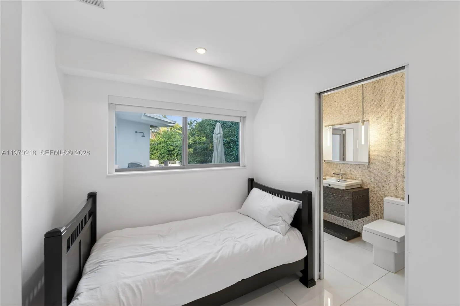 1000 N Shore Dr, Miami Beach, Florida 33141, Miami Beach, Florida 33141, 5 Bedrooms Bedrooms, ,3 BathroomsBathrooms,Residential,For Sale,1000 N Shore Dr, Miami Beach, Florida 33141,A11970218