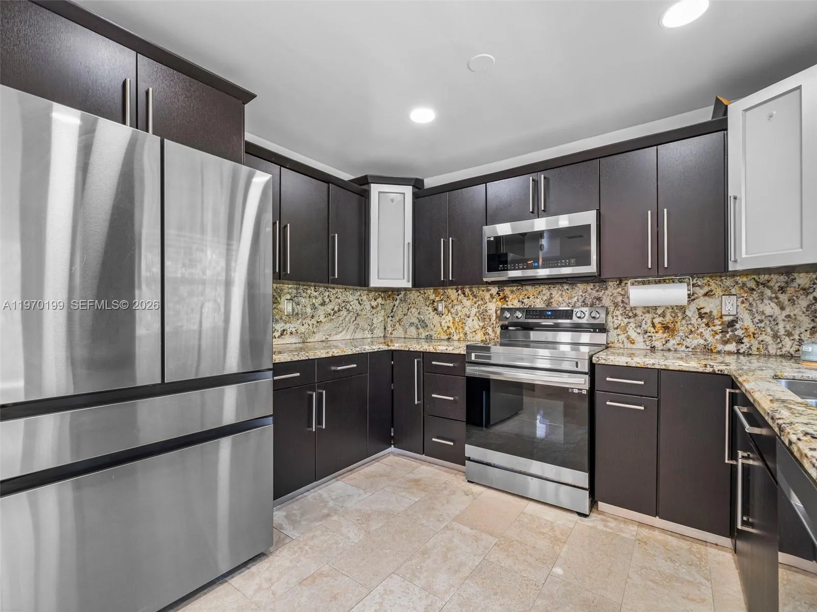 10281 Nw 32nd St, Sunrise, Florida 33351, Sunrise, Florida 33351, 4 Bedrooms Bedrooms, ,2 BathroomsBathrooms,Residential Lease,For Rent,10281 Nw 32nd St, Sunrise, Florida 33351,A11970199