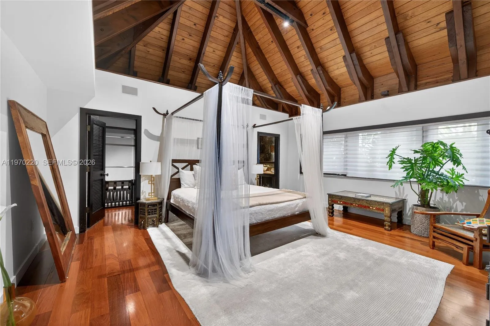 14 W San Marino Dr, Miami Beach, Florida 33139, Miami Beach, Florida 33139, 6 Bedrooms Bedrooms, ,6 BathroomsBathrooms,Residential Lease,For Rent,14 W San Marino Dr, Miami Beach, Florida 33139,A11970220
