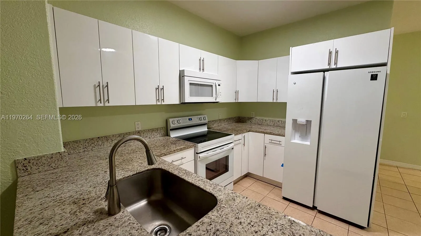13272 Old Biscayne Dr 104, Homestead, Florida 3303, Homestead, Florida 33033, 3 Bedrooms Bedrooms, ,2 BathroomsBathrooms,Residential Lease,For Rent,13272 Old Biscayne Dr 104, Homestead, Florida 3303,A11970264