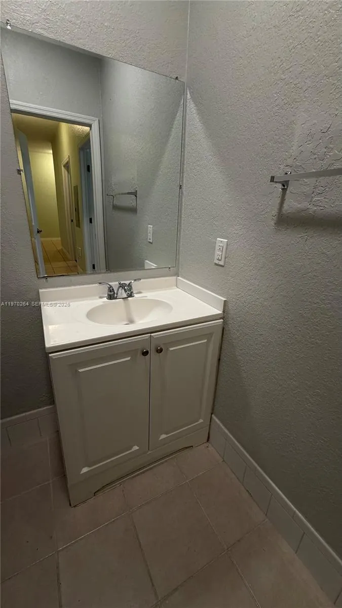 13272 Old Biscayne Dr 104, Homestead, Florida 3303, Homestead, Florida 33033, 3 Bedrooms Bedrooms, ,2 BathroomsBathrooms,Residential Lease,For Rent,13272 Old Biscayne Dr 104, Homestead, Florida 3303,A11970264