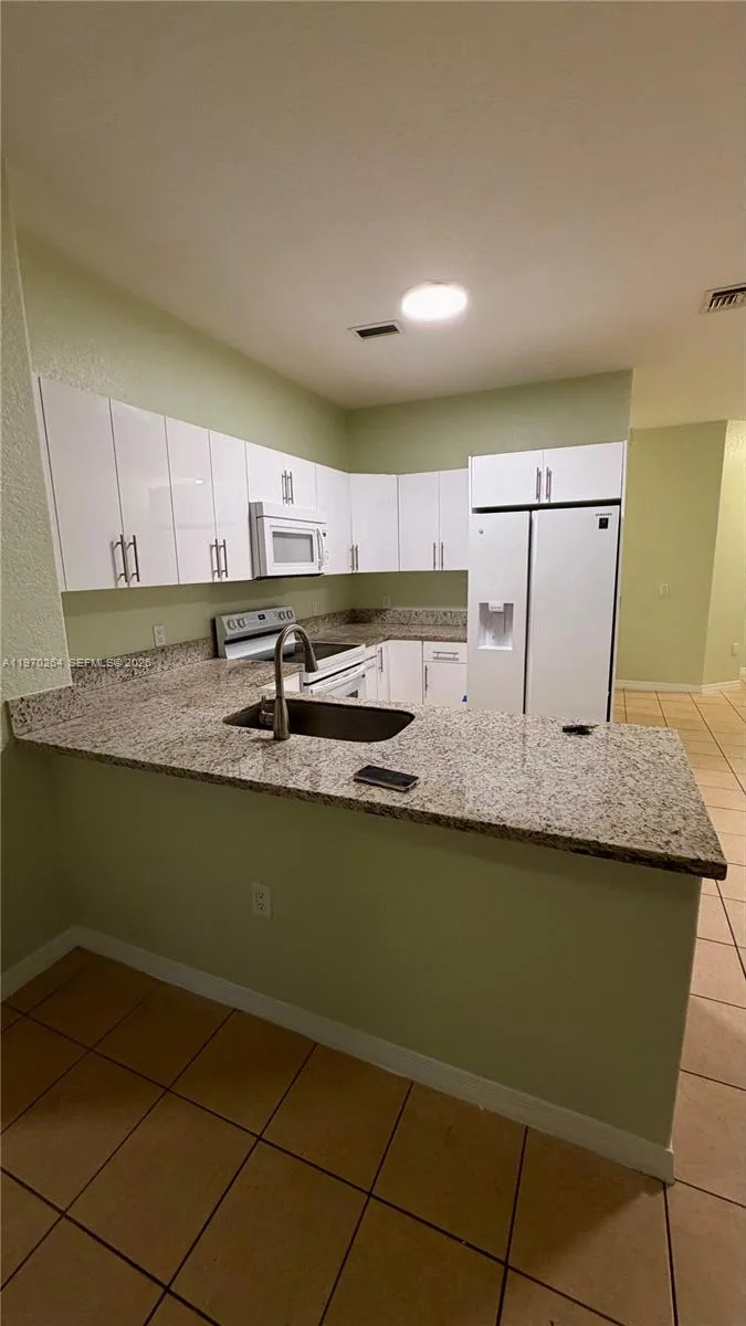 13272 Old Biscayne Dr 104, Homestead, Florida 3303, Homestead, Florida 33033, 3 Bedrooms Bedrooms, ,2 BathroomsBathrooms,Residential Lease,For Rent,13272 Old Biscayne Dr 104, Homestead, Florida 3303,A11970264