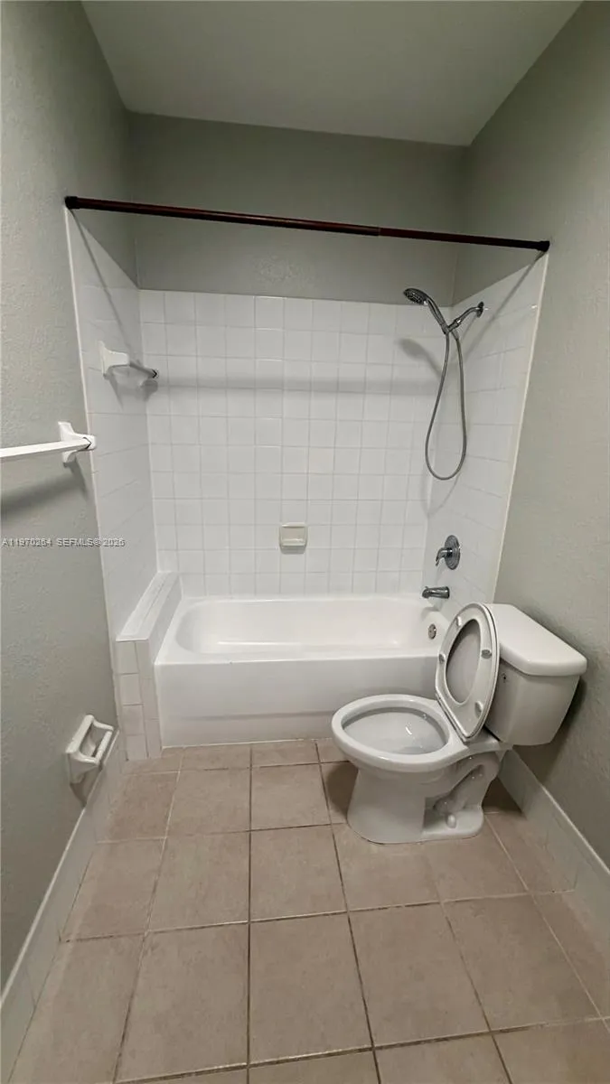 13272 Old Biscayne Dr 104, Homestead, Florida 3303, Homestead, Florida 33033, 3 Bedrooms Bedrooms, ,2 BathroomsBathrooms,Residential Lease,For Rent,13272 Old Biscayne Dr 104, Homestead, Florida 3303,A11970264