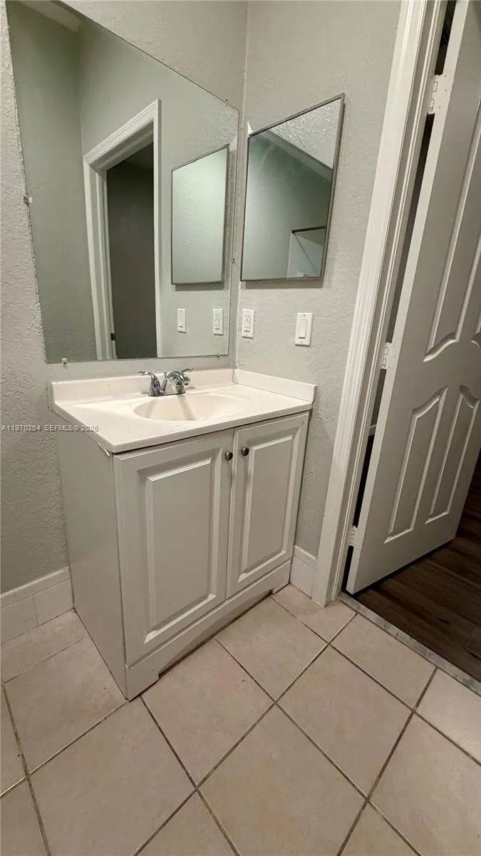 13272 Old Biscayne Dr 104, Homestead, Florida 3303, Homestead, Florida 33033, 3 Bedrooms Bedrooms, ,2 BathroomsBathrooms,Residential Lease,For Rent,13272 Old Biscayne Dr 104, Homestead, Florida 3303,A11970264