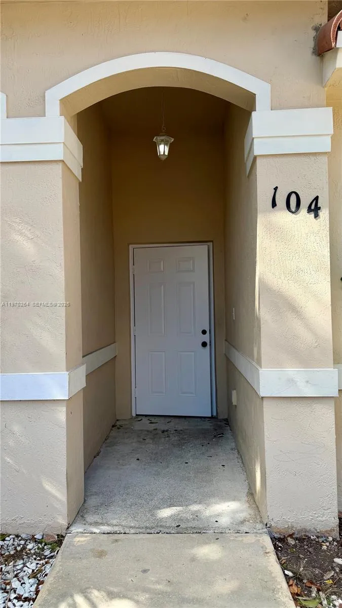 13272 Old Biscayne Dr 104, Homestead, Florida 3303, Homestead, Florida 33033, 3 Bedrooms Bedrooms, ,2 BathroomsBathrooms,Residential Lease,For Rent,13272 Old Biscayne Dr 104, Homestead, Florida 3303,A11970264