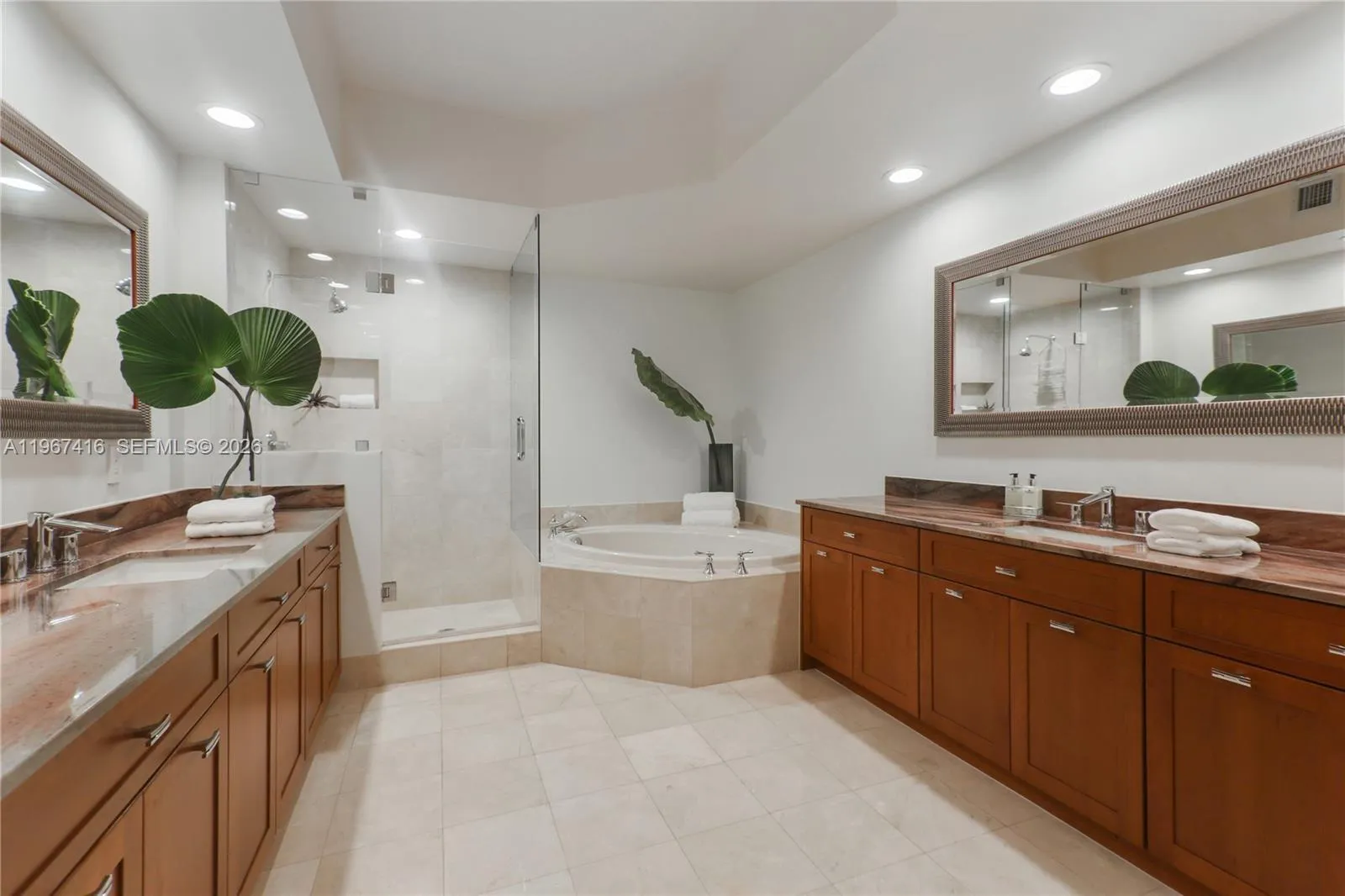 6051 N Ocean Dr 302, Hollywood, Florida 33019, Hollywood, Florida 33019, 3 Bedrooms Bedrooms, ,2 BathroomsBathrooms,Residential Lease,For Rent,6051 N Ocean Dr 302, Hollywood, Florida 33019,A11967416