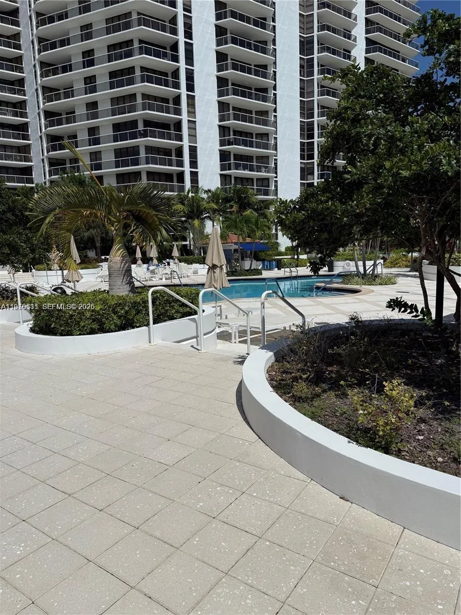 20281 E Country Club Dr Cab19, Aventura, Florida 3, Aventura, Florida 33180, ,1 BathroomBathrooms,Residential,For Sale,20281 E Country Club Dr Cab19, Aventura, Florida 3,A11970331