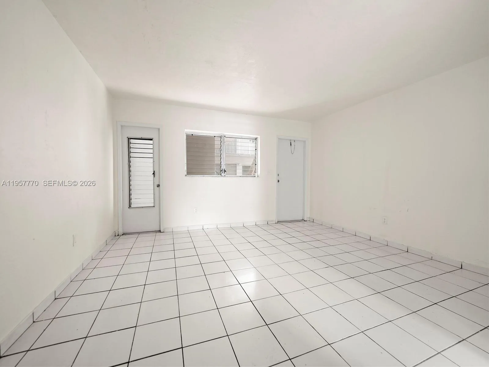 6801 N Kendall Dr 0, Pinecrest, Florida 33156, Pinecrest, Florida 33156, 1 Bedroom Bedrooms, ,1 BathroomBathrooms,Residential Lease,For Rent,6801 N Kendall Dr 0, Pinecrest, Florida 33156,A11957770