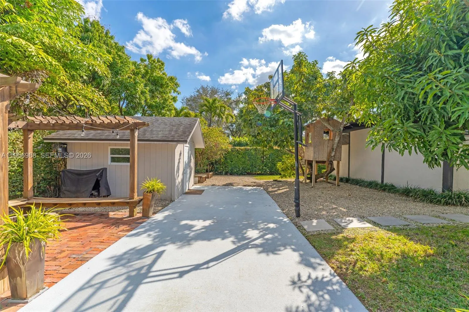 7120 Sw 56th St, Miami, Florida 33155, Miami, Florida 33155, 4 Bedrooms Bedrooms, ,3 BathroomsBathrooms,Residential,For Sale,7120 Sw 56th St, Miami, Florida 33155,A11966968