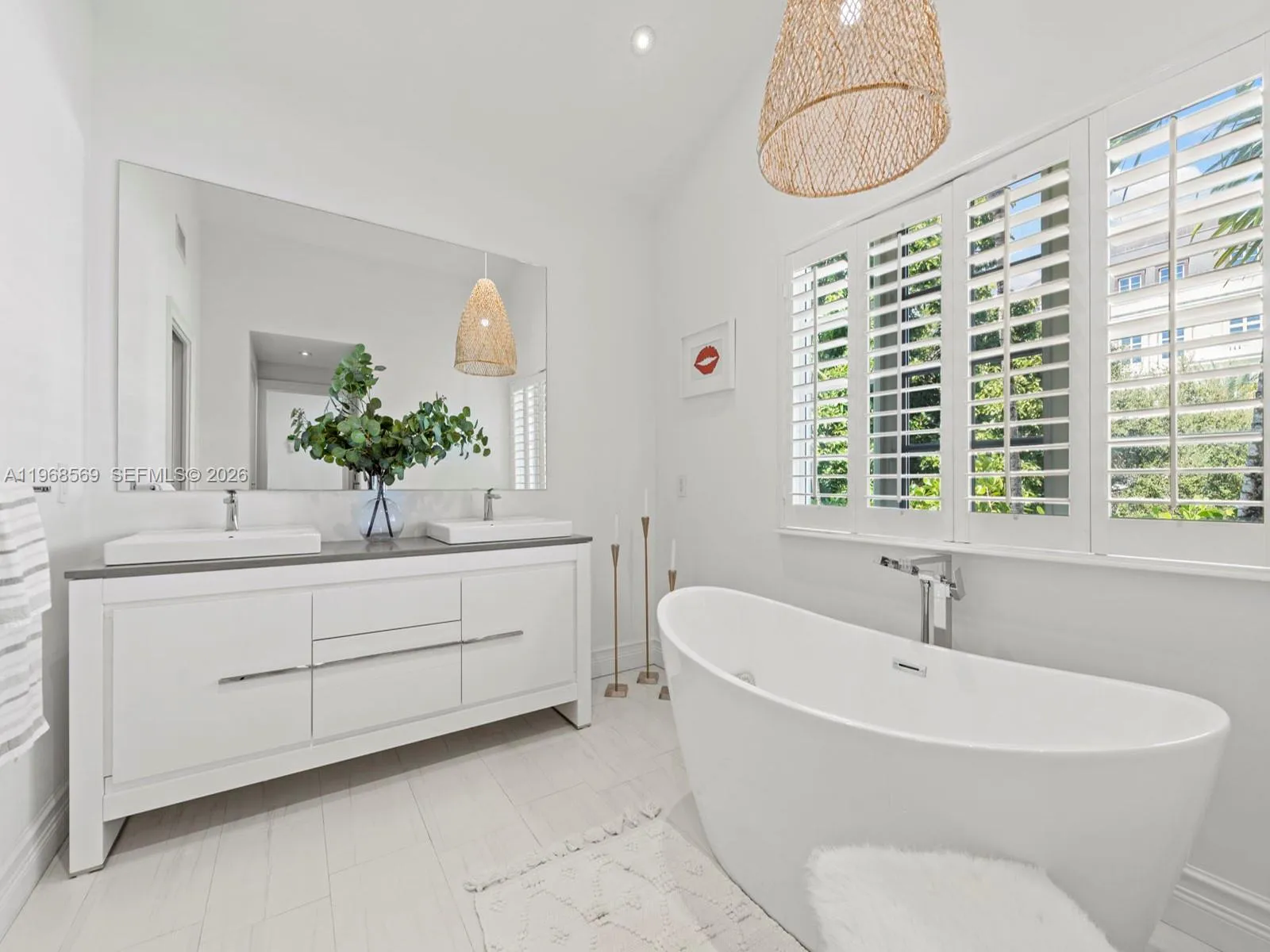 7218 Sw 54th Court, Miami, Florida 33143, Miami, Florida 33143, 4 Bedrooms Bedrooms, ,4 BathroomsBathrooms,Residential,For Sale,7218 Sw 54th Court, Miami, Florida 33143,A11968569