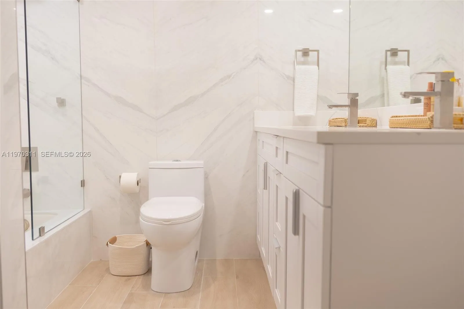 Pompano Beach, Florida 33069, 2 Bedrooms Bedrooms, ,2 BathroomsBathrooms,Residential,For Sale,A11970311