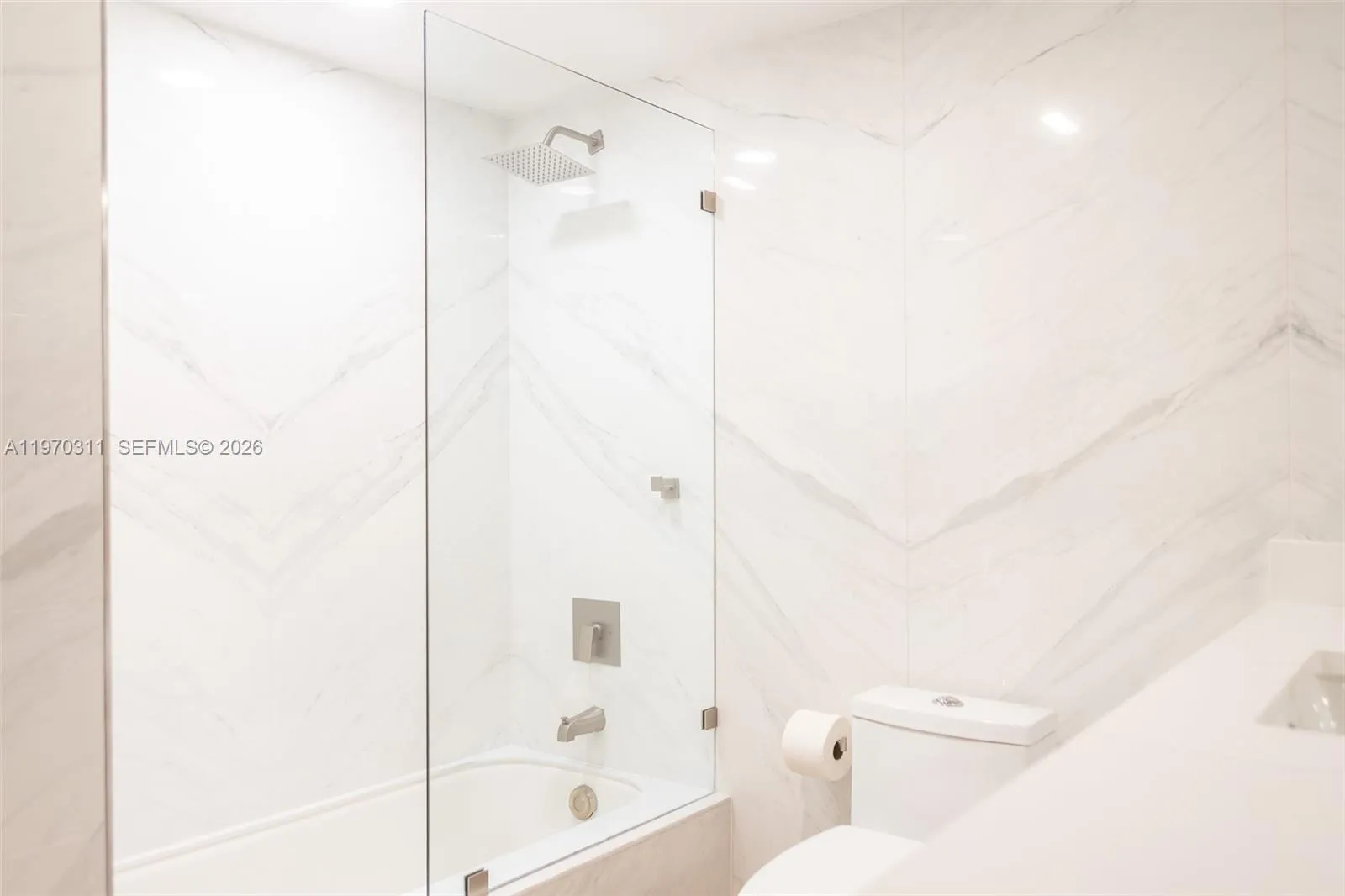 Pompano Beach, Florida 33069, 2 Bedrooms Bedrooms, ,2 BathroomsBathrooms,Residential,For Sale,A11970311