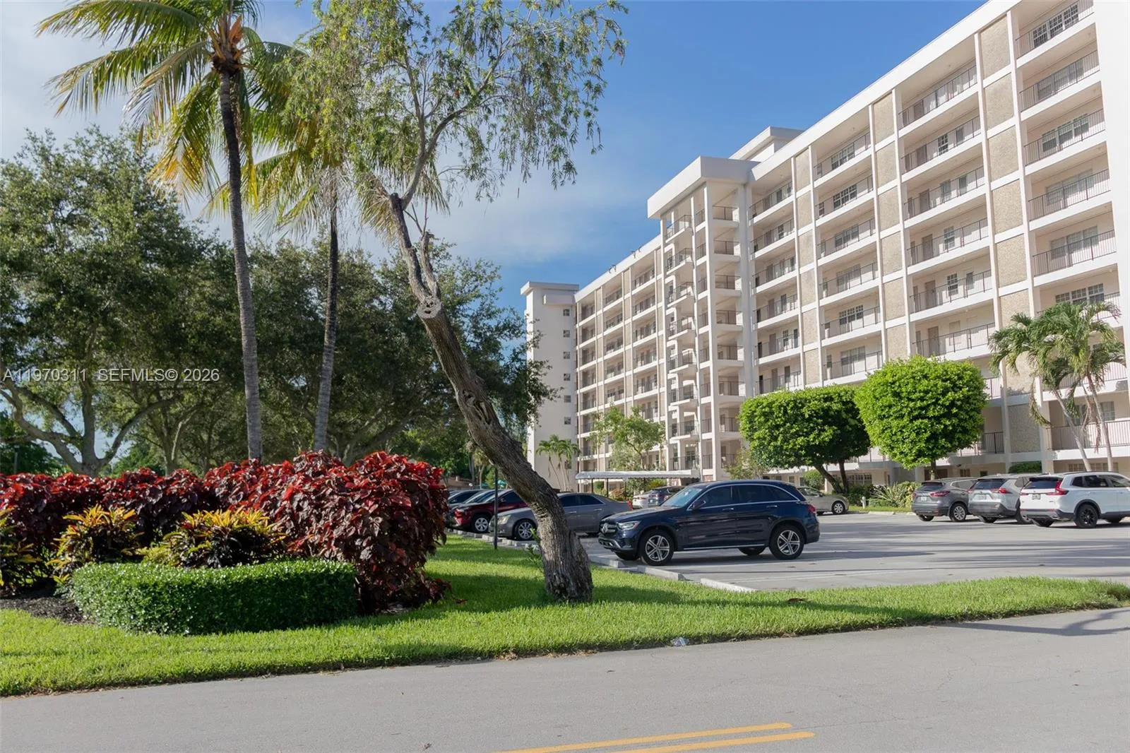 Pompano Beach, Florida 33069, 2 Bedrooms Bedrooms, ,2 BathroomsBathrooms,Residential,For Sale,A11970311