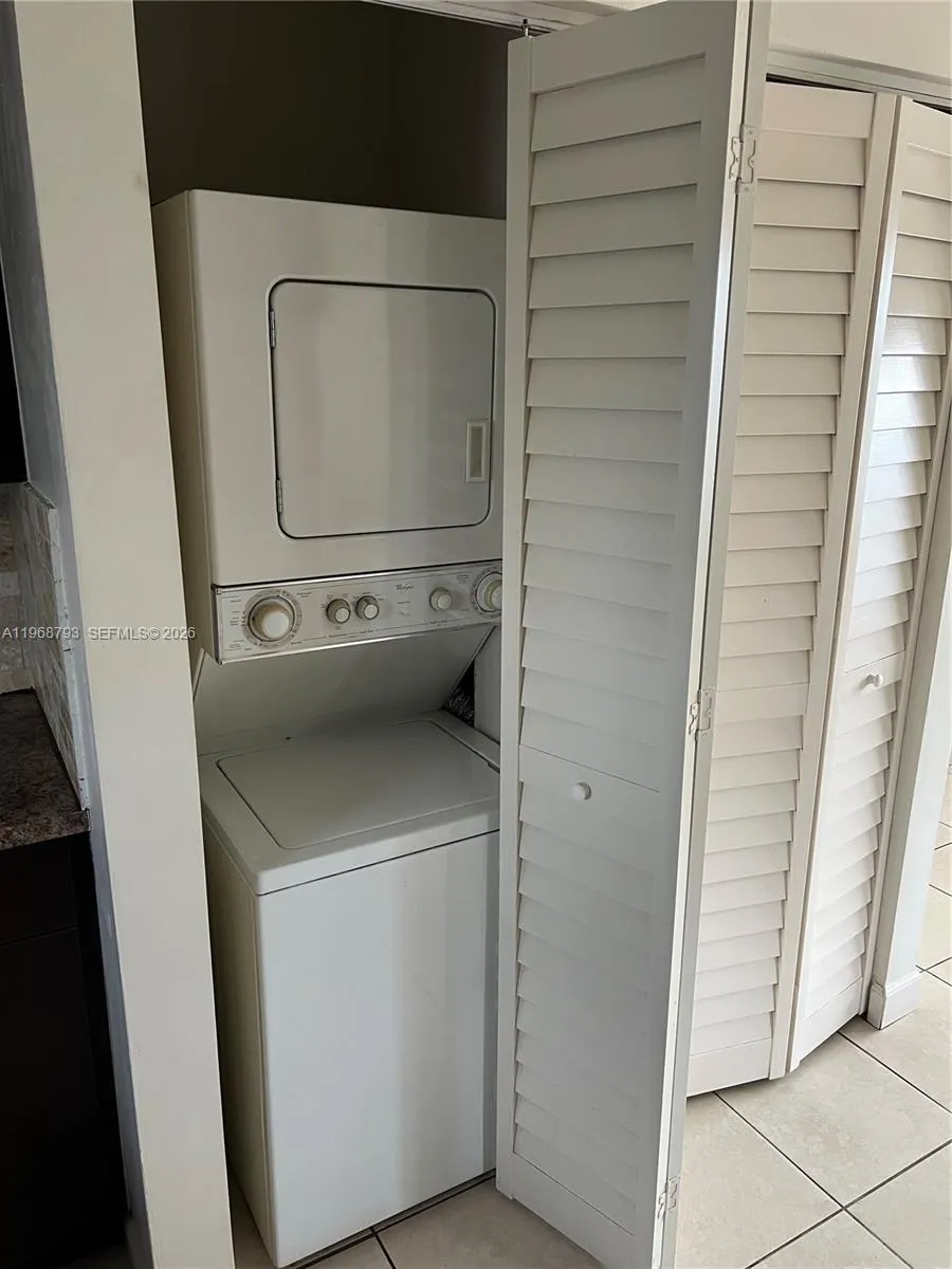 890 Nw 22nd Ct 890, Miami, Florida 33125, Miami, Florida 33125, 2 Bedrooms Bedrooms, ,1 BathroomBathrooms,Residential Lease,For Rent,890 Nw 22nd Ct 890, Miami, Florida 33125,A11968793