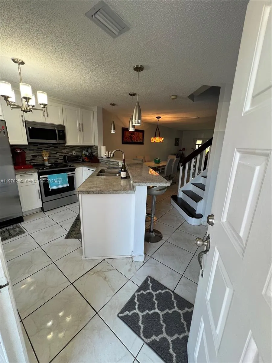 5214 Nw 190th St, Miami Gardens, Florida 33055, Miami Gardens, Florida 33055, 2 Bedrooms Bedrooms, ,2 BathroomsBathrooms,Residential,For Sale,5214 Nw 190th St, Miami Gardens, Florida 33055,A11970250