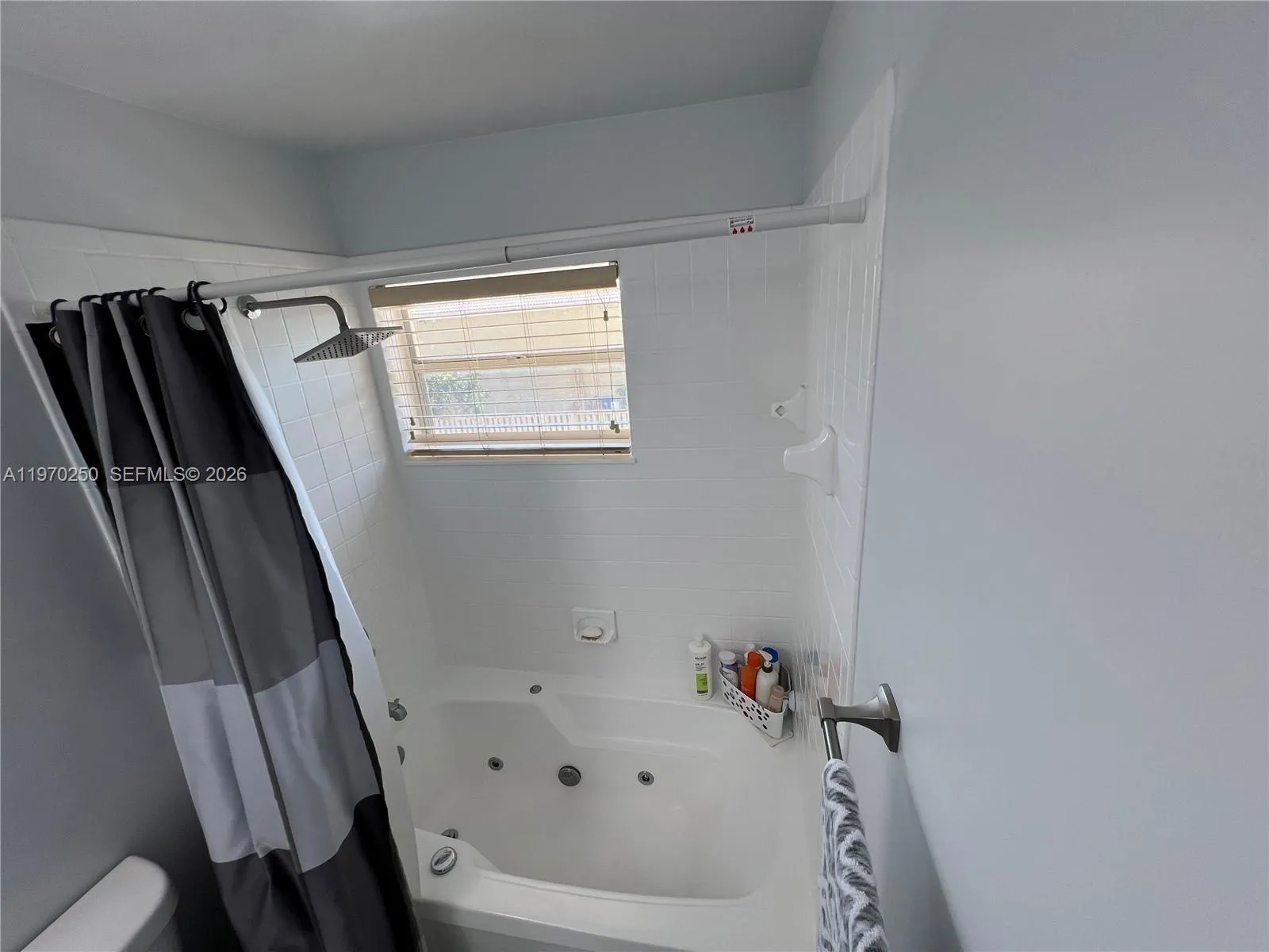 5214 Nw 190th St, Miami Gardens, Florida 33055, Miami Gardens, Florida 33055, 2 Bedrooms Bedrooms, ,2 BathroomsBathrooms,Residential,For Sale,5214 Nw 190th St, Miami Gardens, Florida 33055,A11970250