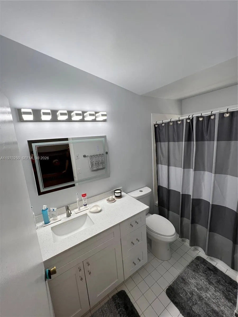 5214 Nw 190th St, Miami Gardens, Florida 33055, Miami Gardens, Florida 33055, 2 Bedrooms Bedrooms, ,2 BathroomsBathrooms,Residential,For Sale,5214 Nw 190th St, Miami Gardens, Florida 33055,A11970250