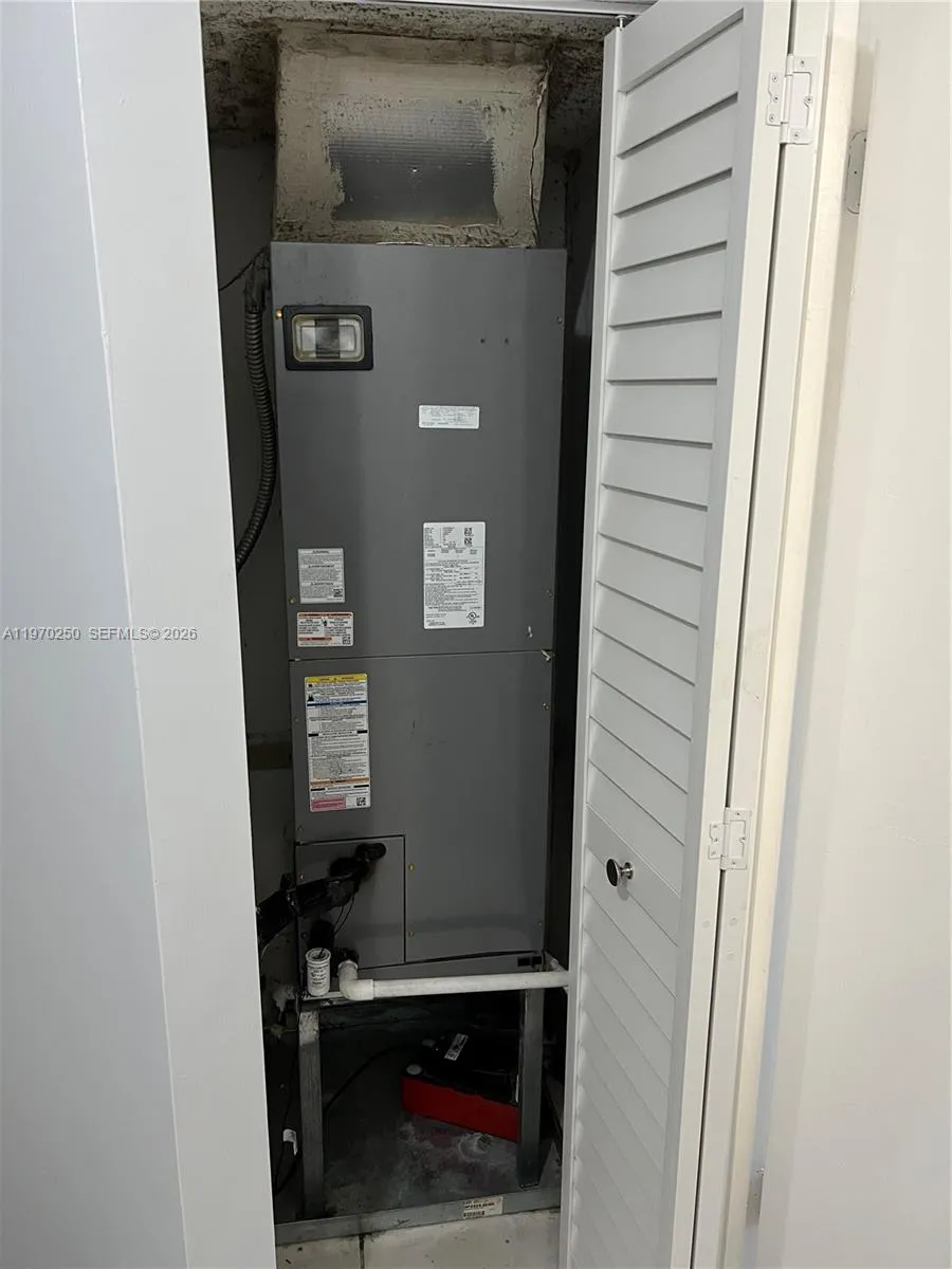 5214 Nw 190th St, Miami Gardens, Florida 33055, Miami Gardens, Florida 33055, 2 Bedrooms Bedrooms, ,2 BathroomsBathrooms,Residential,For Sale,5214 Nw 190th St, Miami Gardens, Florida 33055,A11970250