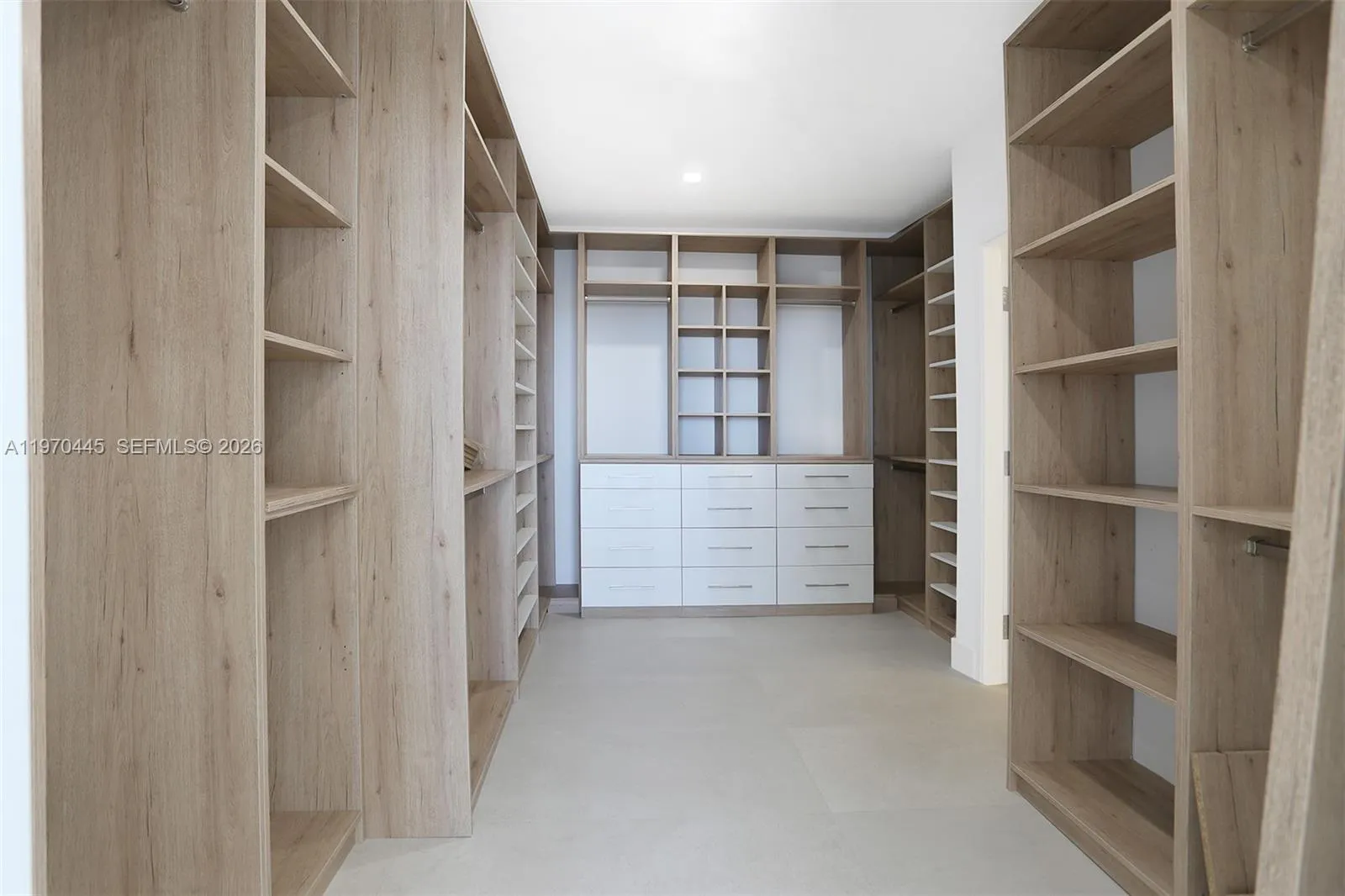 11 Island Ave Ph8, Miami Beach, Florida 33139, Miami Beach, Florida 33139, 3 Bedrooms Bedrooms, ,3 BathroomsBathrooms,Residential Lease,For Rent,11 Island Ave Ph8, Miami Beach, Florida 33139,A11970445