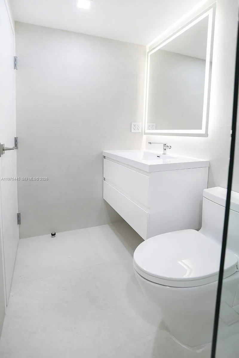 11 Island Ave Ph8, Miami Beach, Florida 33139, Miami Beach, Florida 33139, 3 Bedrooms Bedrooms, ,3 BathroomsBathrooms,Residential Lease,For Rent,11 Island Ave Ph8, Miami Beach, Florida 33139,A11970445