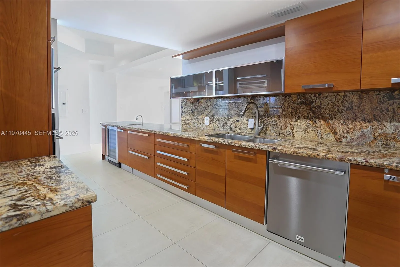 11 Island Ave Ph8, Miami Beach, Florida 33139, Miami Beach, Florida 33139, 3 Bedrooms Bedrooms, ,3 BathroomsBathrooms,Residential Lease,For Rent,11 Island Ave Ph8, Miami Beach, Florida 33139,A11970445