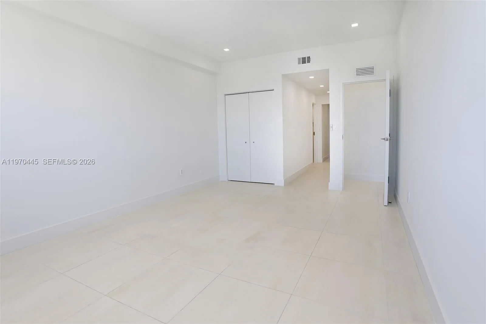 11 Island Ave Ph8, Miami Beach, Florida 33139, Miami Beach, Florida 33139, 3 Bedrooms Bedrooms, ,3 BathroomsBathrooms,Residential Lease,For Rent,11 Island Ave Ph8, Miami Beach, Florida 33139,A11970445