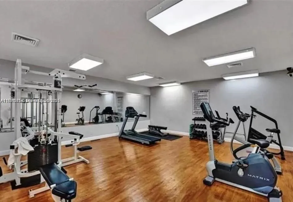 Pompano Beach, Florida 33069, 2 Bedrooms Bedrooms, ,1 BathroomBathrooms,Residential,For Sale,A11970438