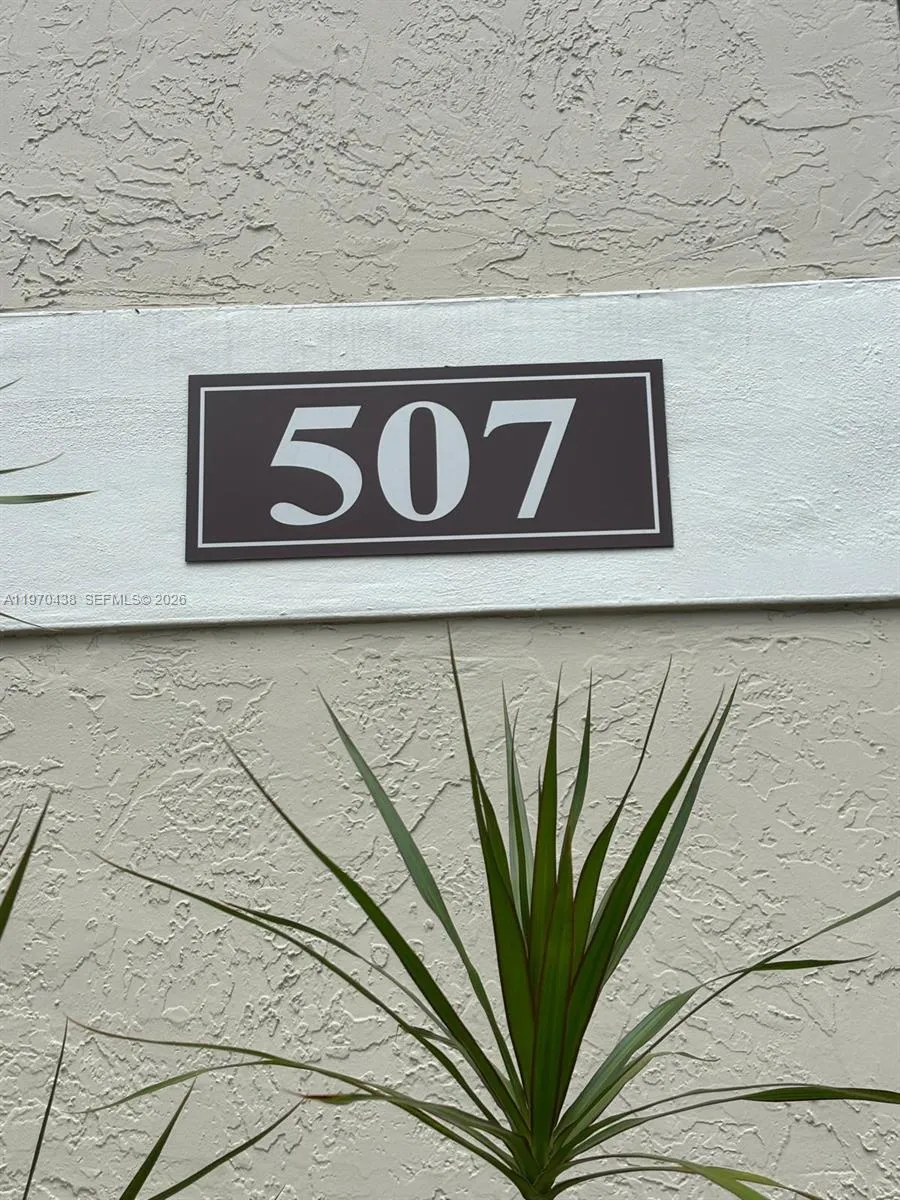 Pompano Beach, Florida 33069, 2 Bedrooms Bedrooms, ,1 BathroomBathrooms,Residential,For Sale,A11970438