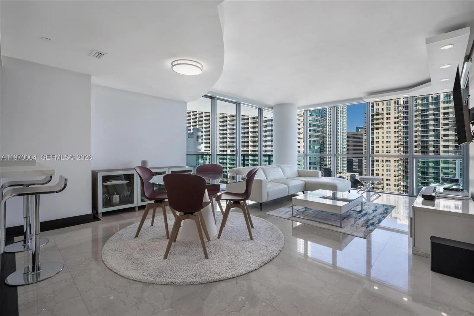 1331 Brickell Bay Dr 2402, Miami, Florida 33131, Miami, Florida 33131, 2 Bedrooms Bedrooms, ,2 BathroomsBathrooms,Residential,For Sale,1331 Brickell Bay Dr 2402, Miami, Florida 33131,A11970004