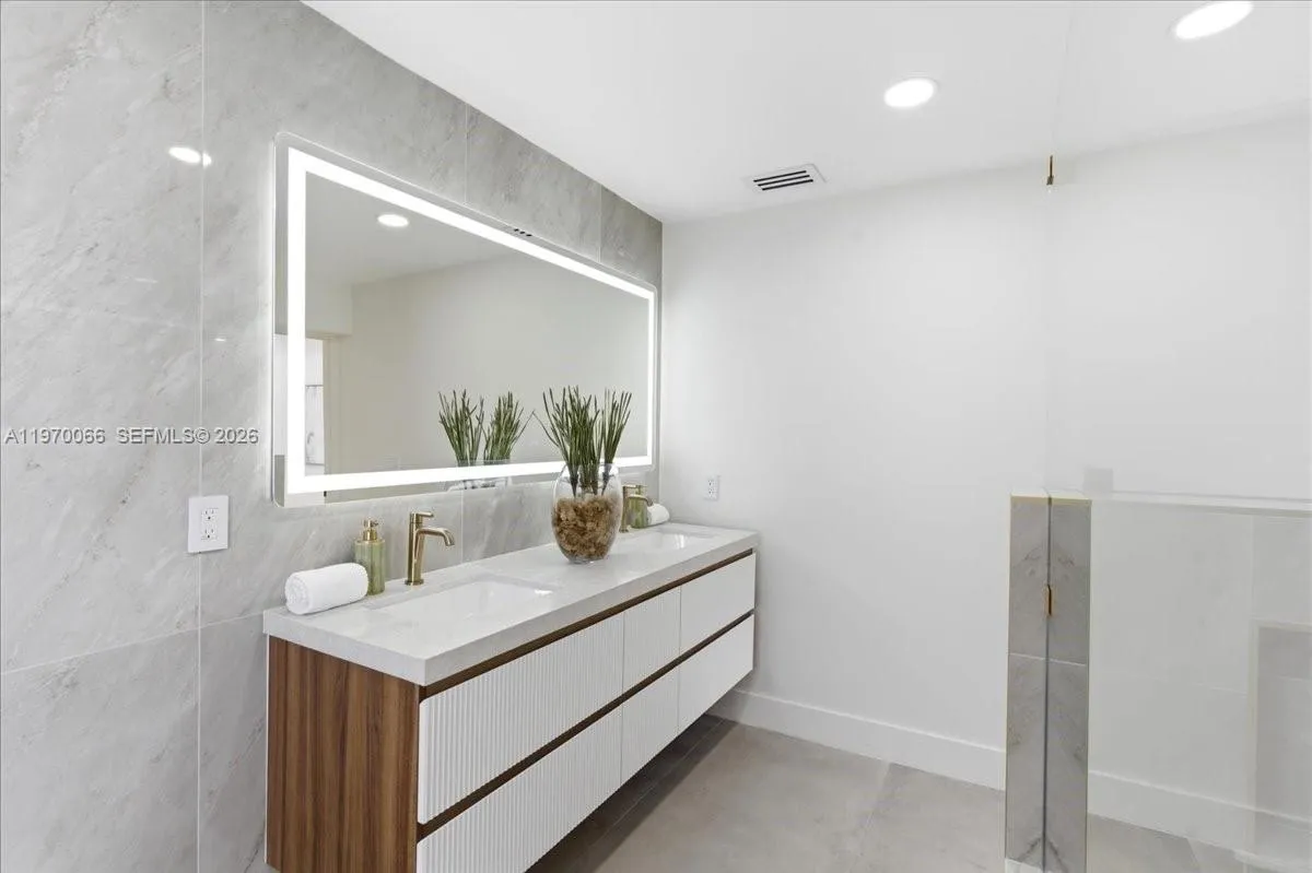 1971 Sw 33rd Ave, Miami, Florida 33145, Miami, Florida 33145, 4 Bedrooms Bedrooms, ,3 BathroomsBathrooms,Residential,For Sale,1971 Sw 33rd Ave, Miami, Florida 33145,A11970066