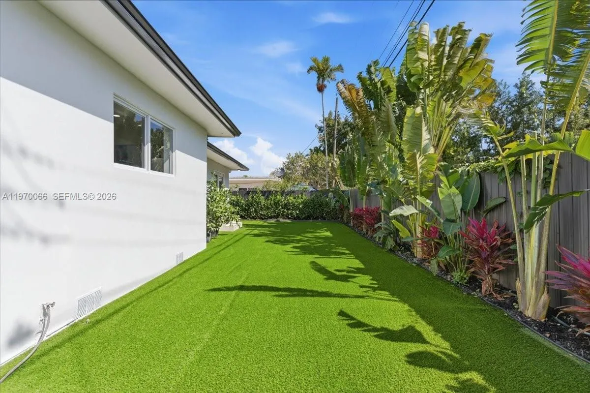 1971 Sw 33rd Ave, Miami, Florida 33145, Miami, Florida 33145, 4 Bedrooms Bedrooms, ,3 BathroomsBathrooms,Residential,For Sale,1971 Sw 33rd Ave, Miami, Florida 33145,A11970066