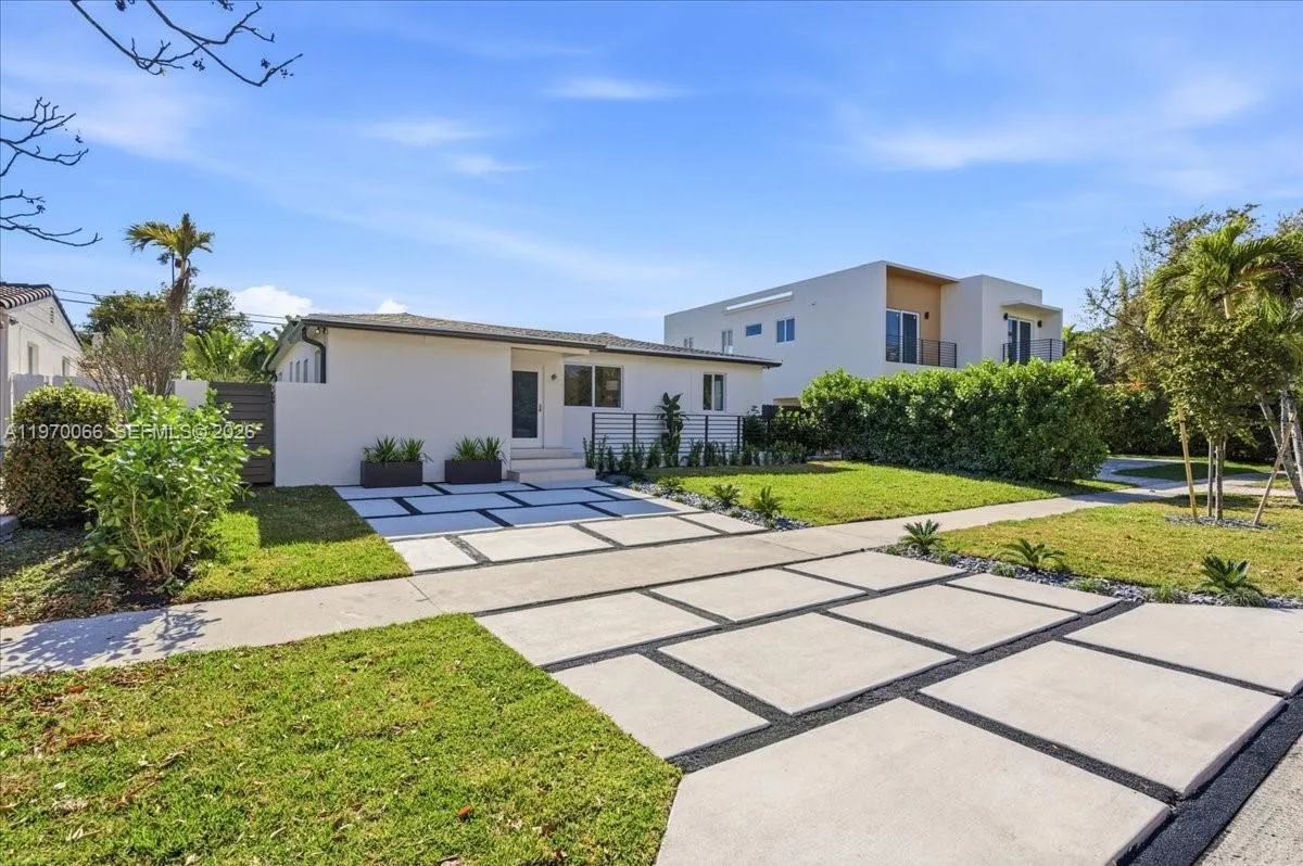 1971 Sw 33rd Ave, Miami, Florida 33145, Miami, Florida 33145, 4 Bedrooms Bedrooms, ,3 BathroomsBathrooms,Residential,For Sale,1971 Sw 33rd Ave, Miami, Florida 33145,A11970066