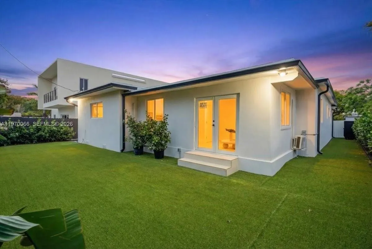 1971 Sw 33rd Ave, Miami, Florida 33145, Miami, Florida 33145, 4 Bedrooms Bedrooms, ,3 BathroomsBathrooms,Residential,For Sale,1971 Sw 33rd Ave, Miami, Florida 33145,A11970066