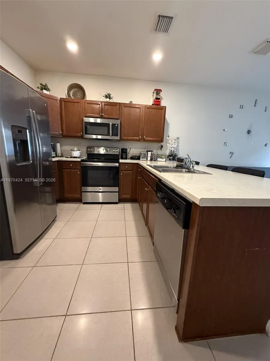 9386 W 33rd Ln, Hialeah, Florida 33018, Hialeah, Florida 33018, 3 Bedrooms Bedrooms, ,2 BathroomsBathrooms,Residential,For Sale,9386 W 33rd Ln, Hialeah, Florida 33018,A11970424