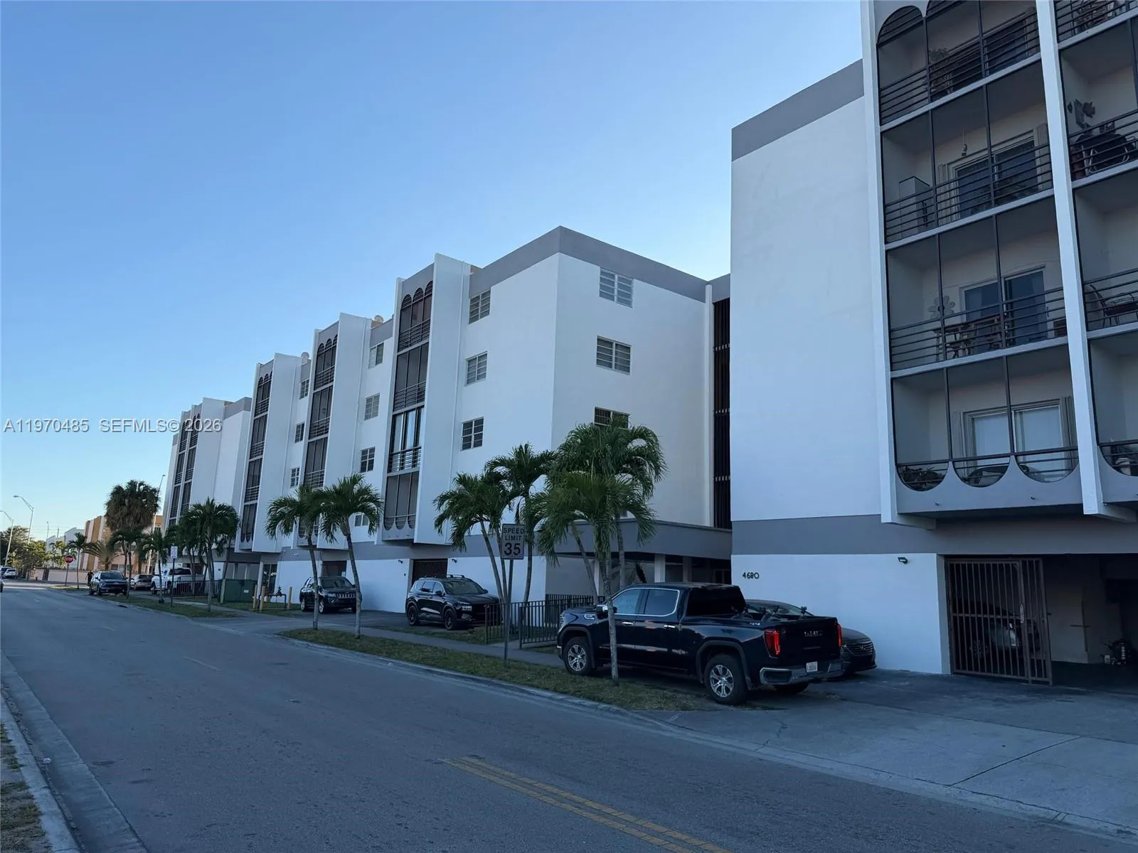 4670 W 13th Ln 523, Hialeah, Florida 33012, Hialeah, Florida 33012, 2 Bedrooms Bedrooms, ,2 BathroomsBathrooms,Residential Lease,For Rent,4670 W 13th Ln 523, Hialeah, Florida 33012,A11970485