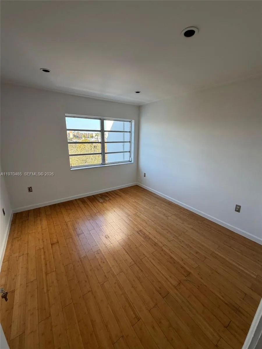 4670 W 13th Ln 523, Hialeah, Florida 33012, Hialeah, Florida 33012, 2 Bedrooms Bedrooms, ,2 BathroomsBathrooms,Residential Lease,For Rent,4670 W 13th Ln 523, Hialeah, Florida 33012,A11970485