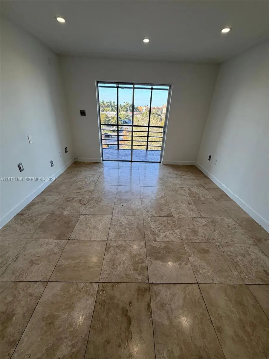 4670 W 13th Ln 523, Hialeah, Florida 33012, Hialeah, Florida 33012, 2 Bedrooms Bedrooms, ,2 BathroomsBathrooms,Residential Lease,For Rent,4670 W 13th Ln 523, Hialeah, Florida 33012,A11970485