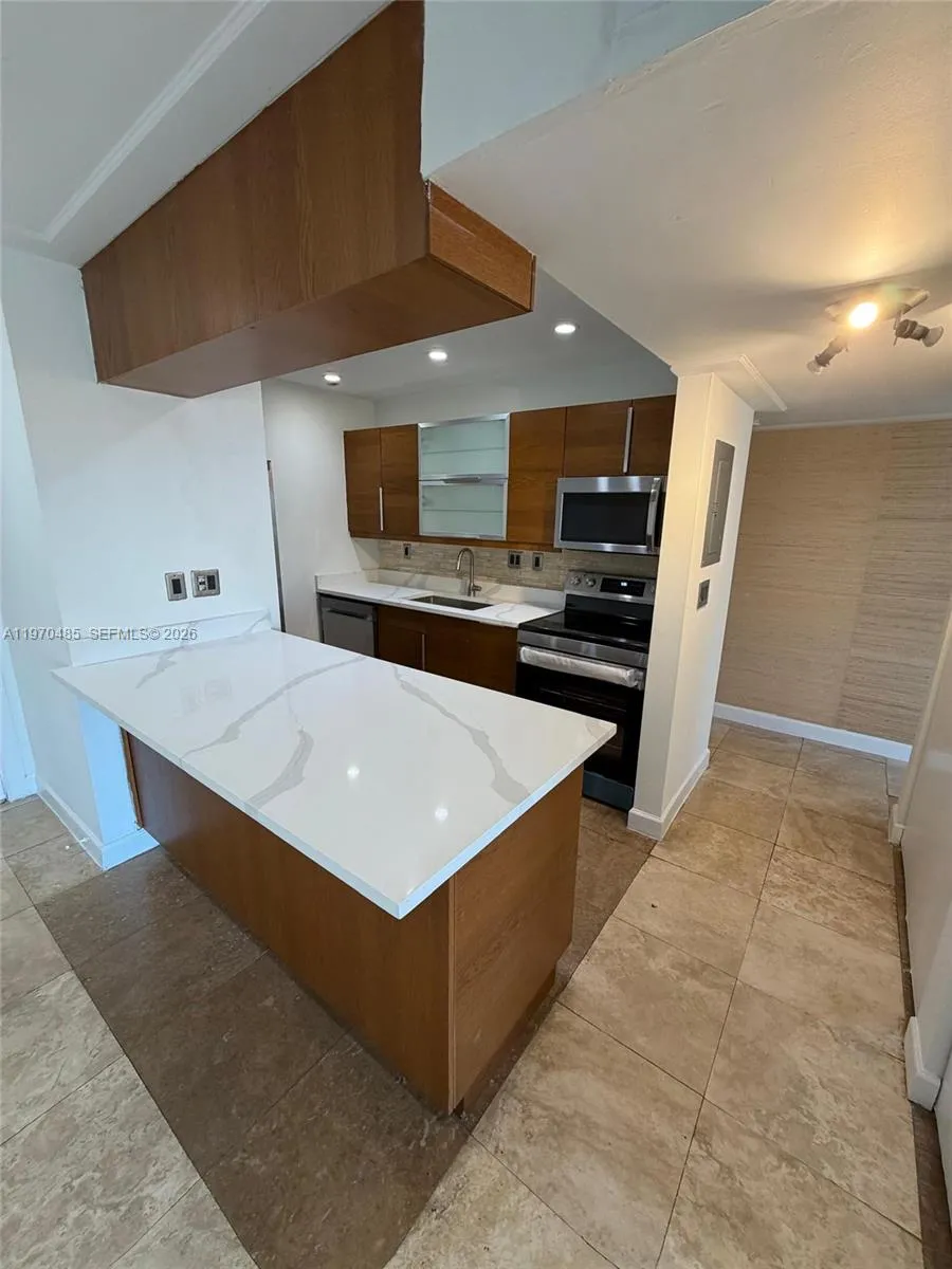 4670 W 13th Ln 523, Hialeah, Florida 33012, Hialeah, Florida 33012, 2 Bedrooms Bedrooms, ,2 BathroomsBathrooms,Residential Lease,For Rent,4670 W 13th Ln 523, Hialeah, Florida 33012,A11970485